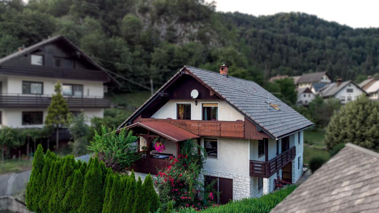 מלון בוהינסקה בלה Alp House מראה חיצוני תמונה